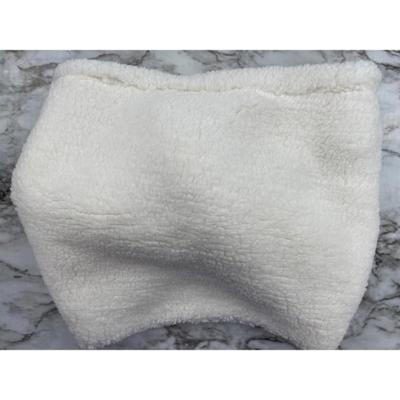 Jenni NWT Twisted Solid Sherpa Cowl Faux Fur Scarf Ivory One Size New - Picture 4 of 7